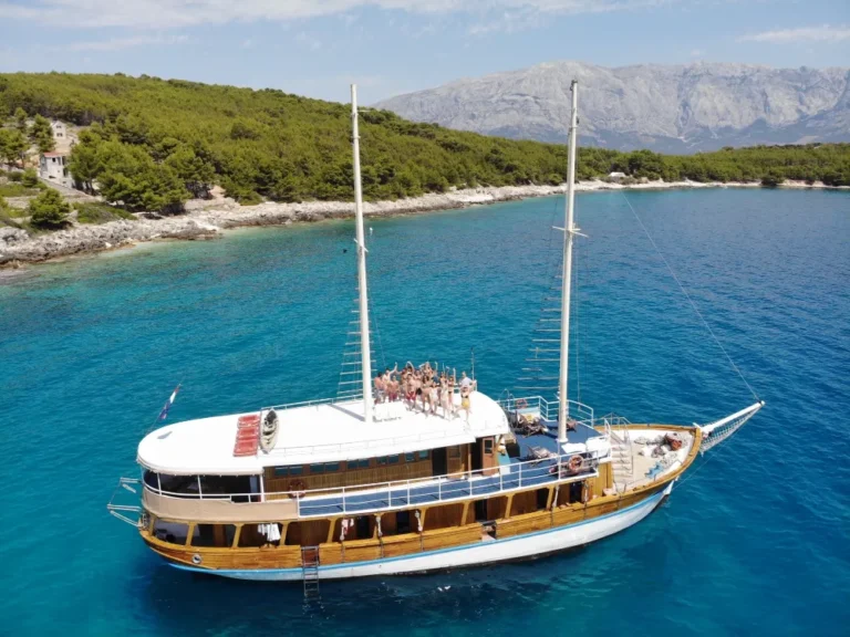 mini cruiser novi dan adriatic charter miles on anchor